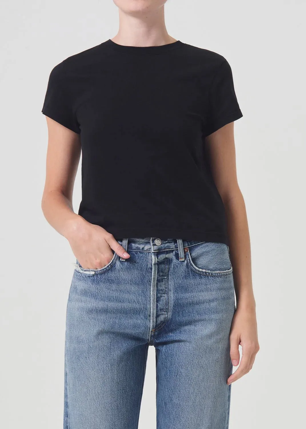 AGOLDE ADINE SHRUNKEN TEE IN BLACK