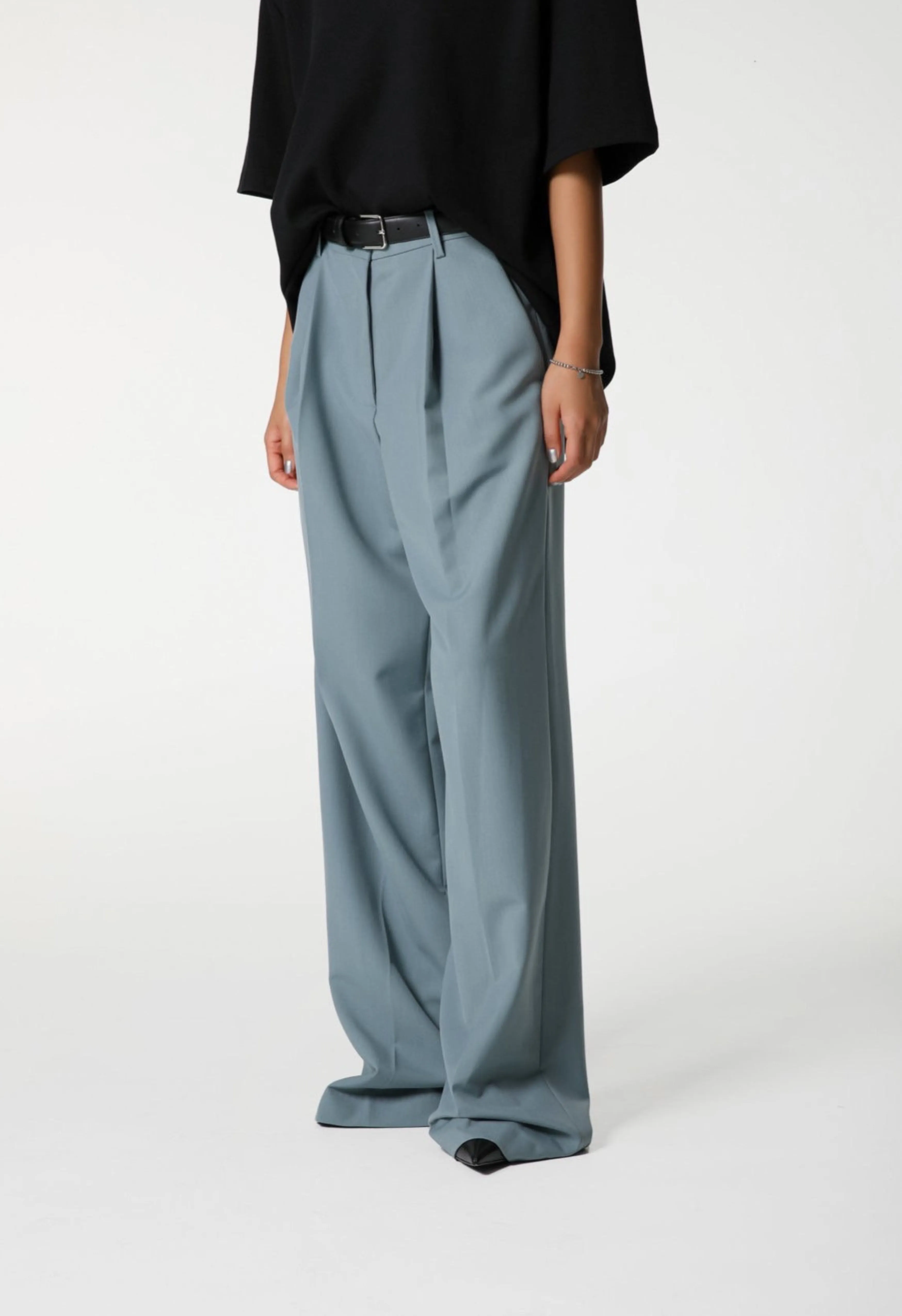 Pleated Trouser In Ocean Grey