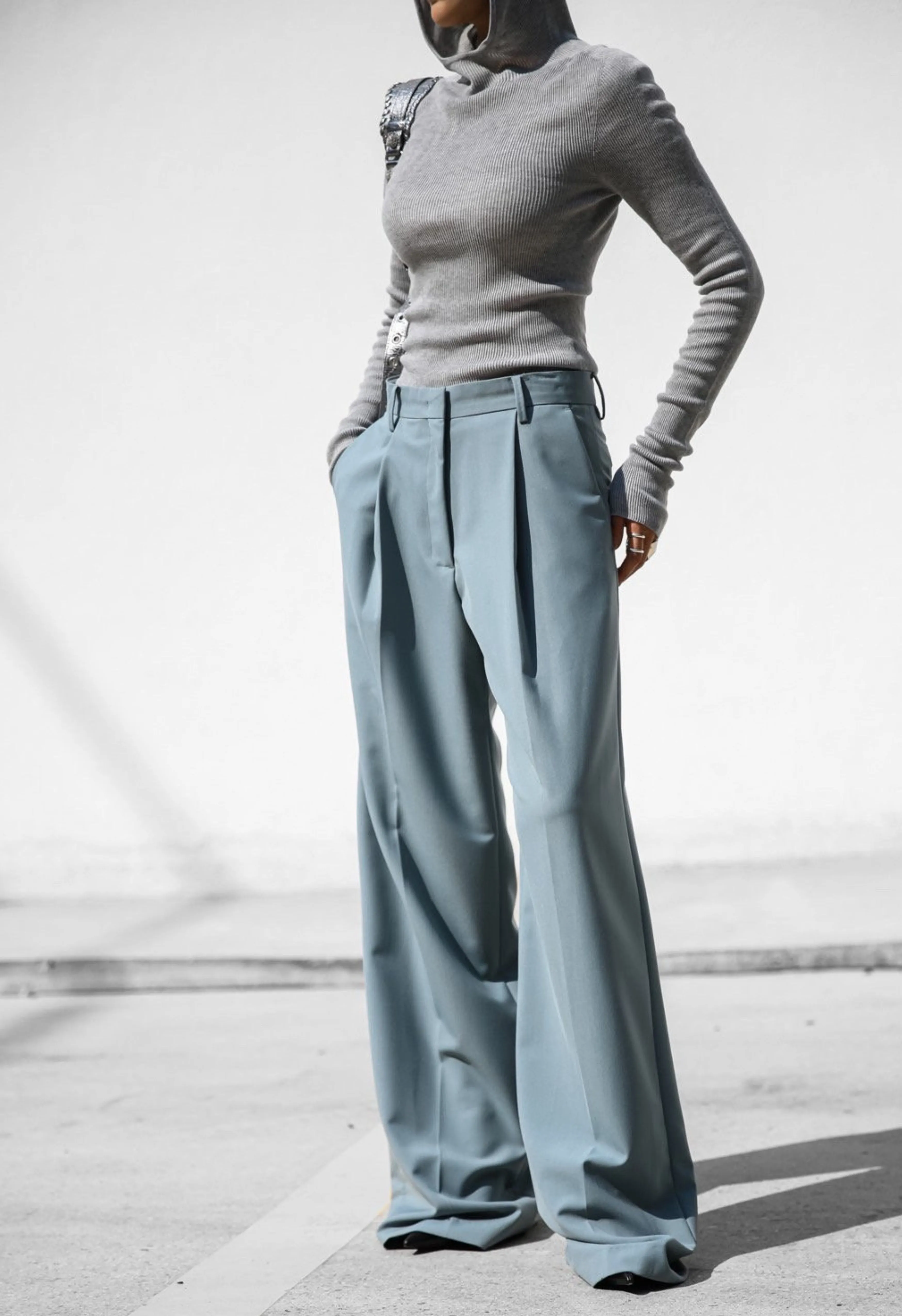 Pleated Trouser In Ocean Grey